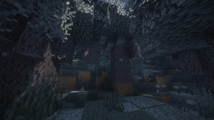 The ethereal Pale Garden, latest biome in Minecraft 1.21.4.